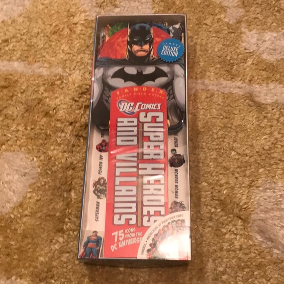 Fandex DC Comics Superhero’s and Villans New - Picture 2 of 5